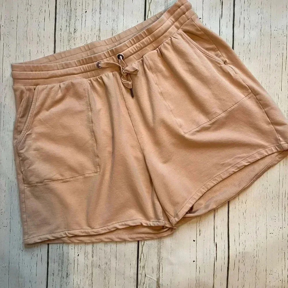 Torrid dusty pink pull on high waist shorts Size 2 - Picture 1 of 5